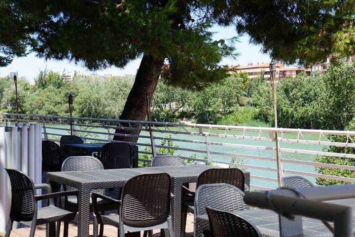 FOTOGRAFIA DE LA TERRAZA 1